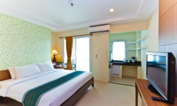 Sunday Platinum Suites