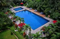 Hotel Santika Cirebon - Pools