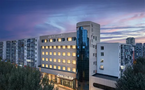 XANA Deluxe Hotel (Shenyang Zhongjie Palace Museum Xiaoheyan Morning Market Branch)