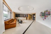 Yiju Hotel (Dalian Lushun Foreign Language College Branch) Hotels in Lvshunkou District