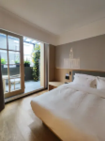 Jing Ye Ting Hotel (Wuhan Jianghan Road Pedestrian Street Xunlimen Metro Station Branch) Hoteles cerca de Jianghan Road