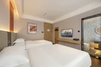 Ancient Spring Hotel (ShiQian Ancient Hot Spring Scenic Area Branch)