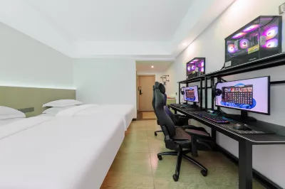 PIKE PK E-Sports Hotel 광동과무직업학원-칭위안/청원 캠퍼스 주변 호텔