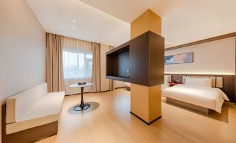 Linyi Yuzhi Hotel (Denghuo Lanshan·Xinlangya Branch)