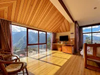 Love Nujiang · Laomudeng Mid-Mountain Sea of Clouds Hotel (Laomudeng Branch, Fugong, Nujiang)