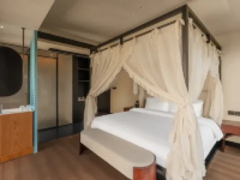 Lingnan Hotel (Guang'an Wuyue Plaza) 광안 호텔