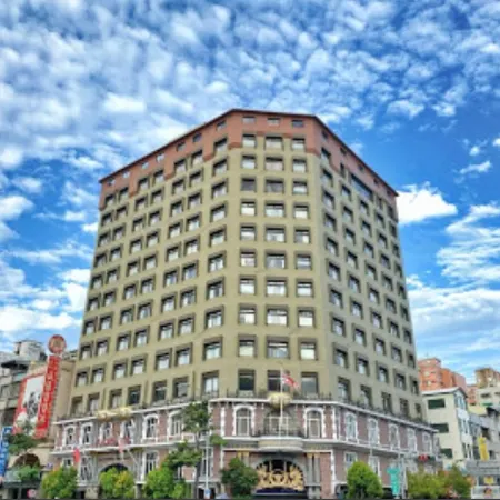 Kingship Hotel Kaohsiung Intercontinental Отели рядом с достопримечательностью «Пляж Цицзин»