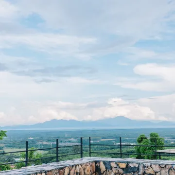 Sky Hill Villa Surattthani