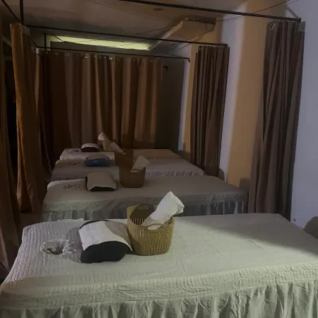 Underskies Spa and Hotel