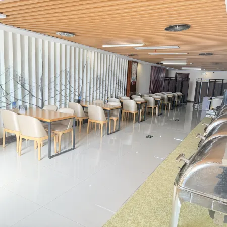Pizhou Melvo Hotel