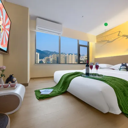 Longmao Elf Hotel (Chengdu Kuanzhai Alley Wenshuyuan Subway Station Branch) Отели рядом с достопримечательностью «Монастырь Веньшу»