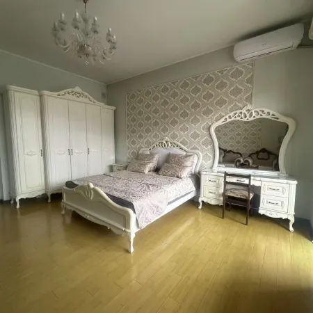 TabrisChina Vacation Rental