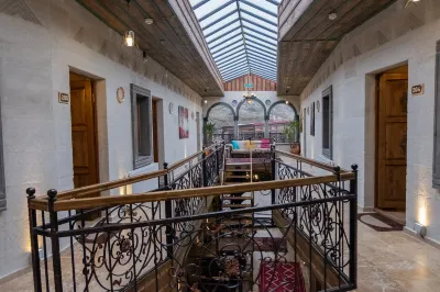 Grand Elite Cave Suites Hotel a 