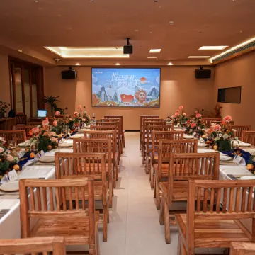 Xi Hotel (Changsha Wuyi Square IFS) Отели рядом с достопримечательностью «Orange Island»