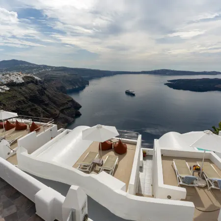 Mardanza Krokos Suites