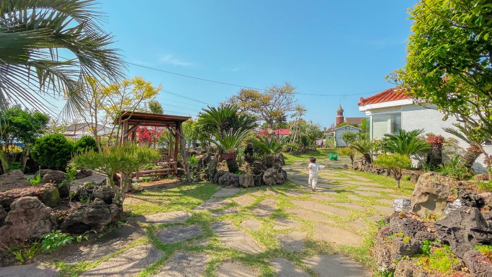 Private house with front yard | 5 minutes from the sea • Yard • Dogs allowed (Stay Soye)