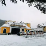 Yabuli Yousuoju Wenquan Villa - piscina