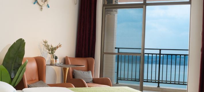 HELLO Sea View Hotel (Sunshine Coast Store) Hotel di Fangchenggang