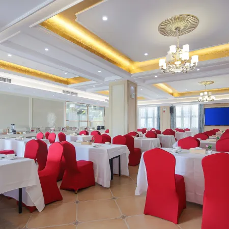 Vienna Hotel (Jiaxing Pinghu Branch)