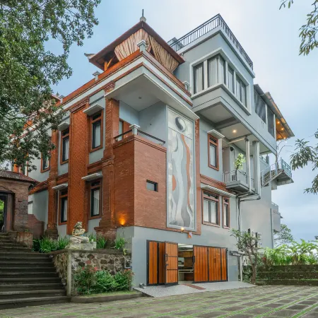 DWM Mandhasativa Homestay By Reccoma Отели рядом с достопримечательностью «Водопад Секумпул»