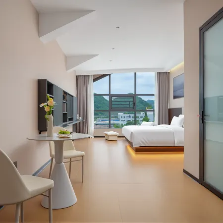 Liupanshui • YUNQI HOTEL Yunqi Grand Hotel (Shuicheng District Global Shopping Plaza)