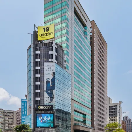 CHECK inn Taipei XinYi Отели рядом с достопримечательностью «Торговый центр Far Eastern»