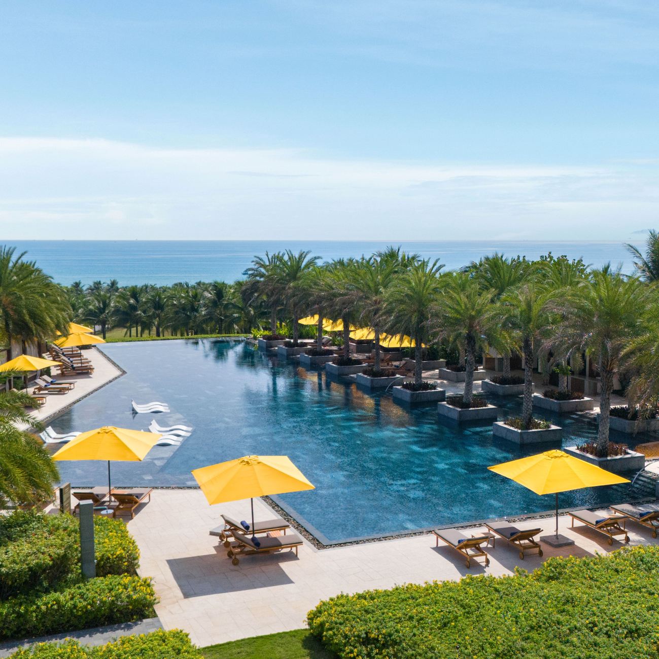 The Westin Resort & Spa Cam Ranh Отели в г. Камрань