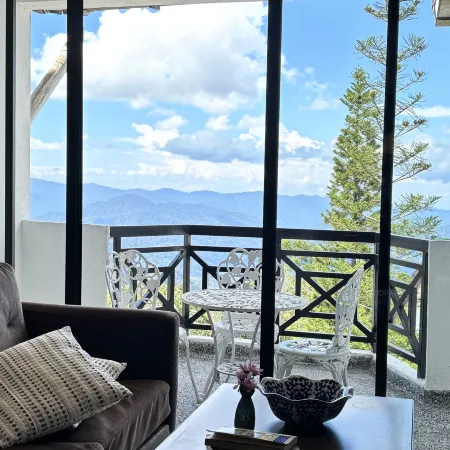 The Hill at Fraser Hill (Suite 34)