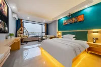 Qingfeng Zhixiang Boutique Stay (Gurao Hexin Plaza)