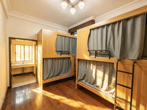 The mountains hostel - 2-Star