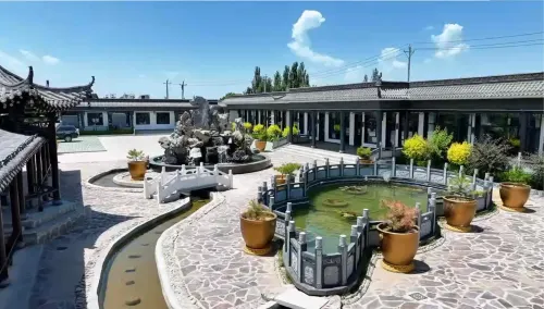 Qi Yun Ge Hotel