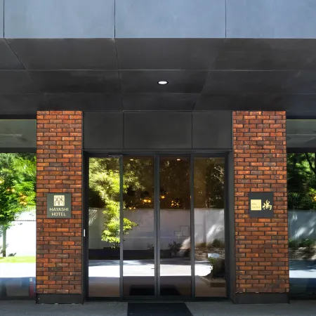 Hayashi Residence - Free Gym and Parking