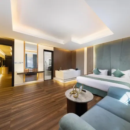 Luxury Night Al Munsiyah
