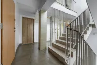 Lumina Premium 3BR Apartment with Balcony AC - Homestays