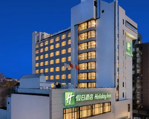 Holiday Inn SHANGHAI HONGQIAO CENTRAL by IHG（Loushanguan Road Metro Station Branch） Hotels near Changning