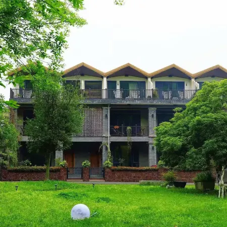 Floral Hotel ·Yixing Qieting Fengyin Rural Vacation Homestay (Zhuhai Scenic Area Branch)