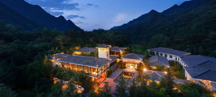 Yihe Funiu Shanju Hot Spring  Hotel Hotel di Luanchuan