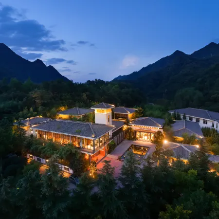 Yihe Funiu Shanju Hot Spring Hotel