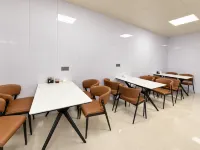 阿爾山尋嶼飯店（聖泉廣場店） - 2 星級