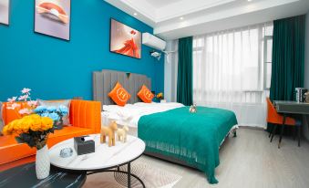 Xiyue Cinema Apartment (Changzhou North Railway Station)