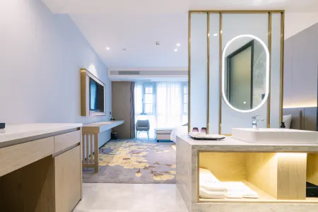 Jingxuda Hotel (Wuhan Culture Avenue Dahualing Subway Station) Отели рядом с достопримечательностью «Wuhan Institute of Engineering and Technology Teaching Building 3»