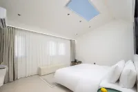 Sanya Yicheng Hotel (Jiefang Road Pedestrian Street) - 2-Sterne