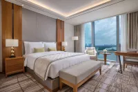 Lotte Hotel Yangon Hotel dekat Inya Lake