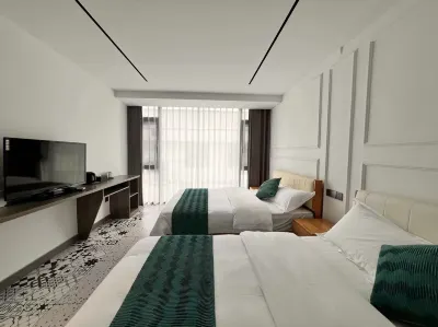 Pleasant Mountain・Life Luxe Design Boutique Stay (Xiandu Scenic Area Store) Hotel dekat Zhutan Mountain