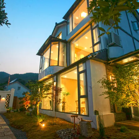 Hangzhou Jianshan Light Luxury Hotel Отели рядом с достопримечательностью «Храм Линь Ань»