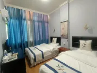 Neijiang Yimi Sunshine Hotel