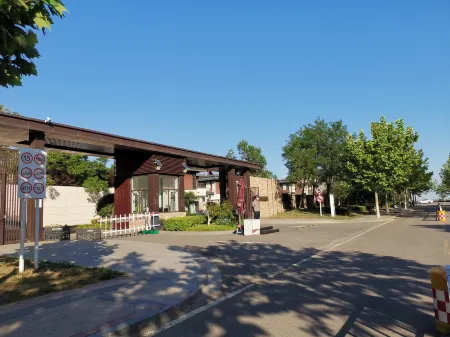 Dongfang Yuxiao Seaview Apartment (Zhongnan Tangshanwan Branch)