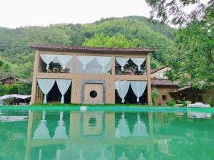 Changshan·Xuansu Xigu Courtyard Transparent Swimming Pool Resort