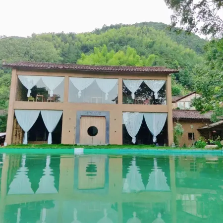 Changshan·Xuansu Xigu Courtyard Transparent Swimming Pool Resort