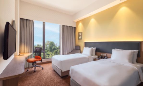 Holiday Inn Express KOTA KINABALU CITY CENTRE by IHG